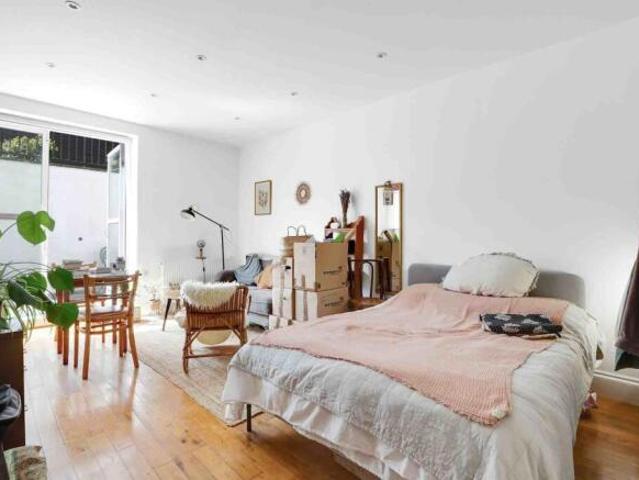 Flat for rent in Sydenham, Greater London