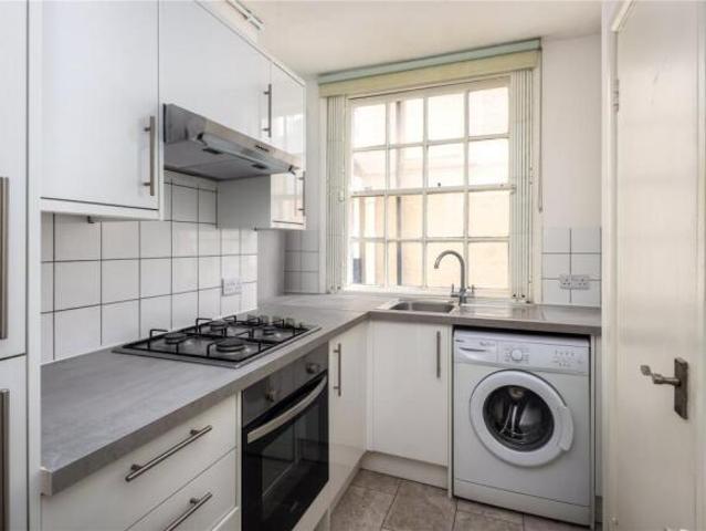 Flat for rent in Cat Hill