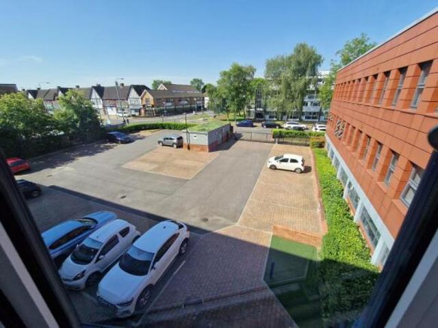 Flat for rent in Petts Wood, Greater London
