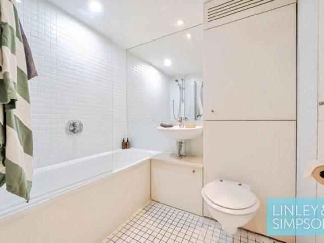 Flat for rent in West Yorkshire