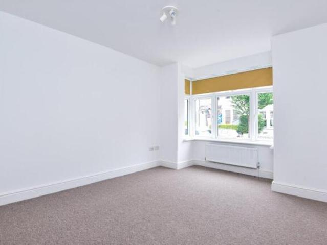 Flat for rent in Cat Hill