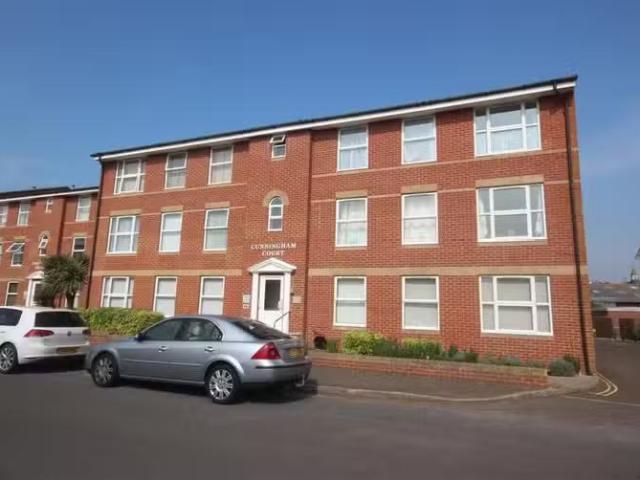 House for rent in Firepool, Rumwell