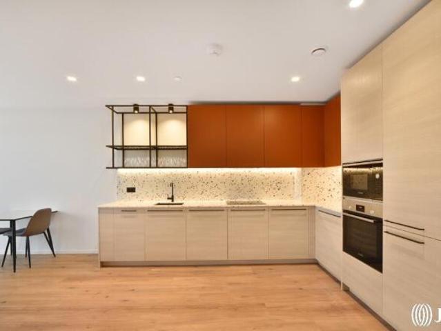 Flat for rent in Cat Hill