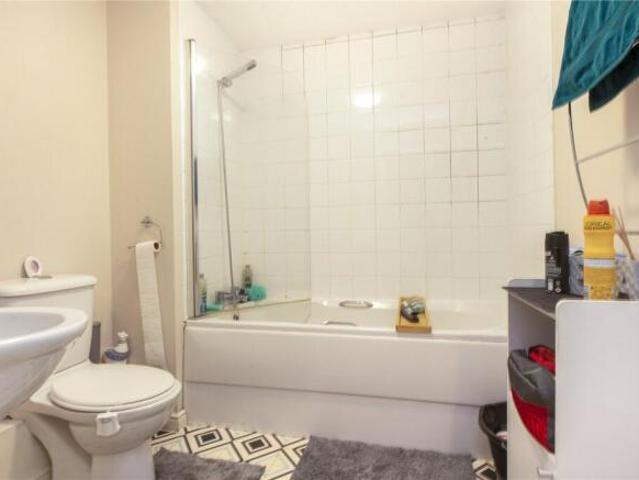 Flat for rent in Wales