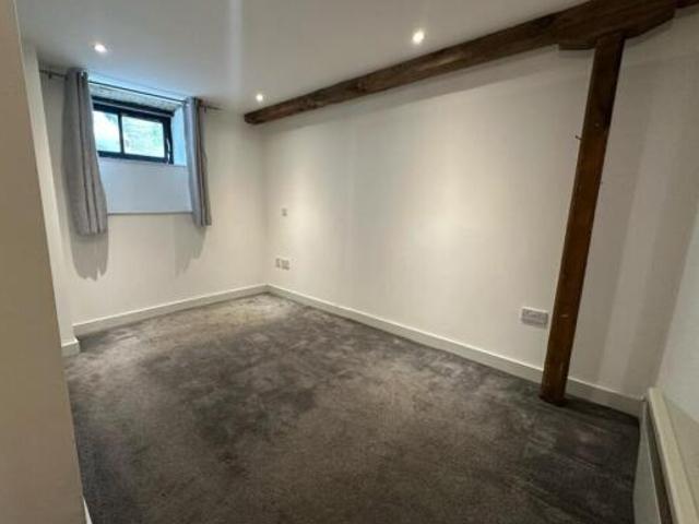 Flat for rent in West Yorkshire