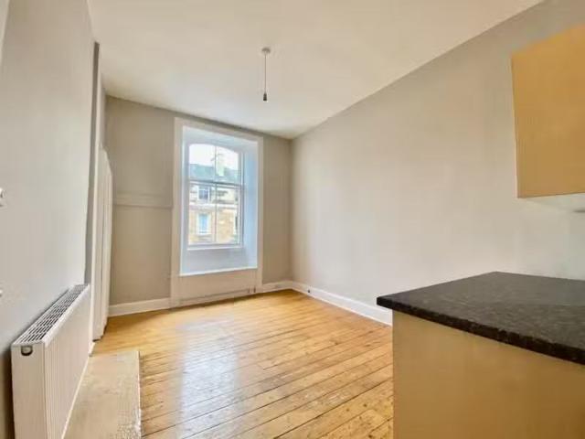House for rent in Lorne, Leith