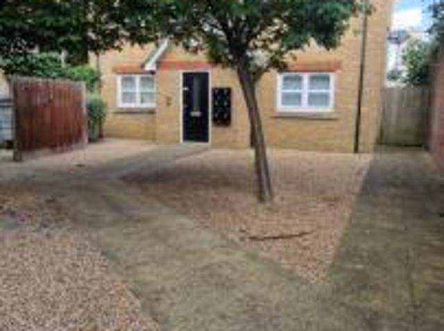 Flat for rent in Brompton, Chatham