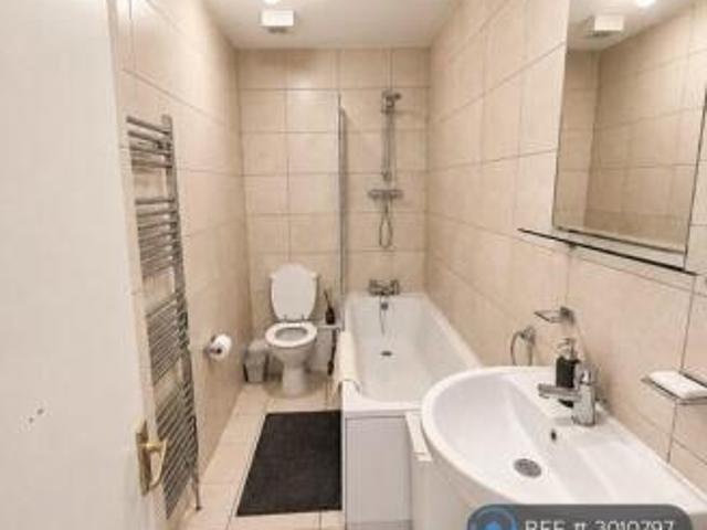Flat for rent in Cat Hill