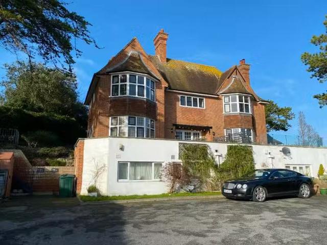 House for rent in Holywell, Eastbourne