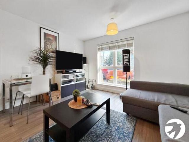 Flat for rent in Cat Hill