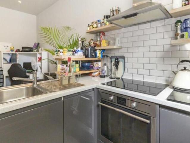 Flat for rent in London Borough of Ealing, Hanwell