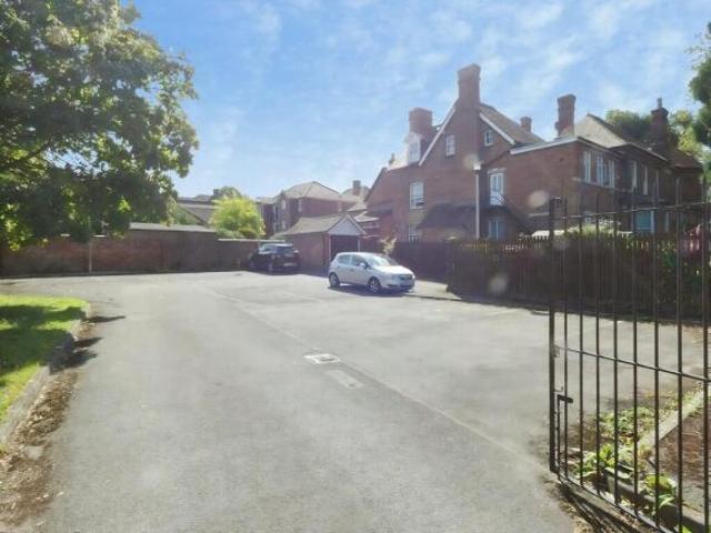 Flat for rent in Wotton Pitch, Gloucester