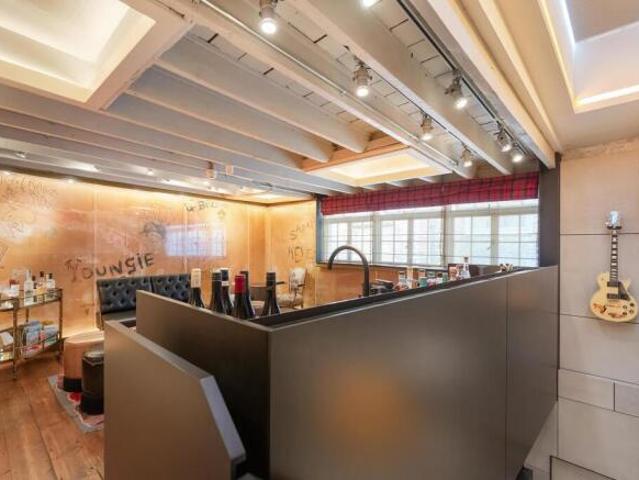 Flat for rent in Cat Hill