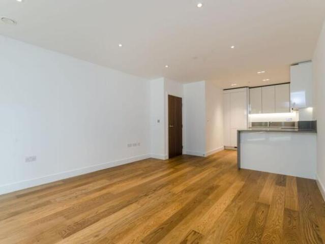 Flat for rent in Greater London