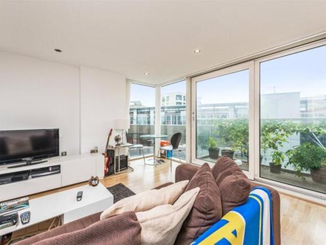Flat for rent in Cat Hill