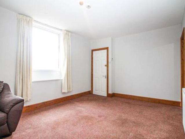 Flat for rent in Wortley, West Yorkshire