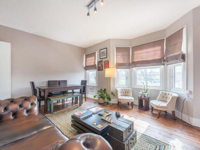 Flat for rent in Chiswick, Greater London