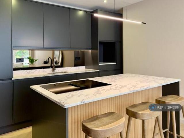 Flat for rent in Cat Hill