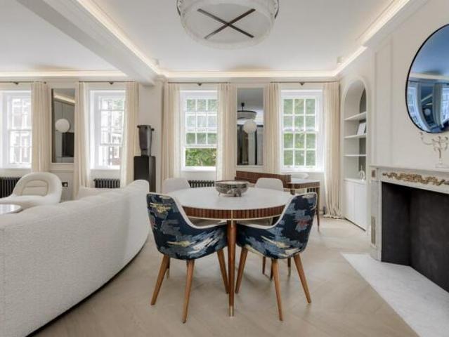 Flat for rent in Cat Hill