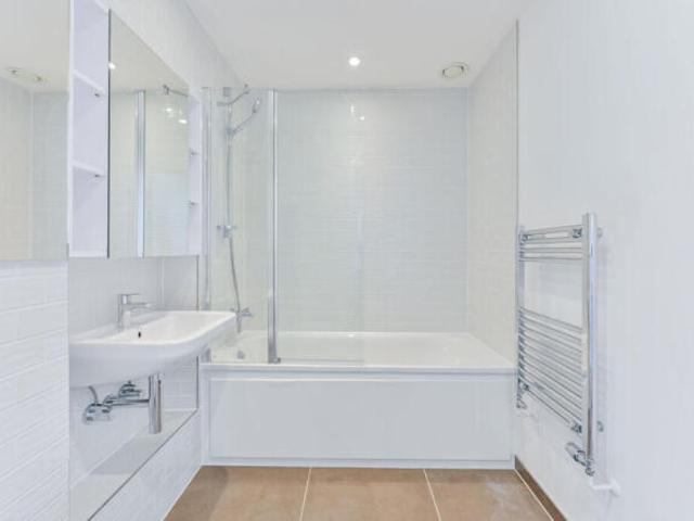 Flat for rent in Woolwich, Greater London