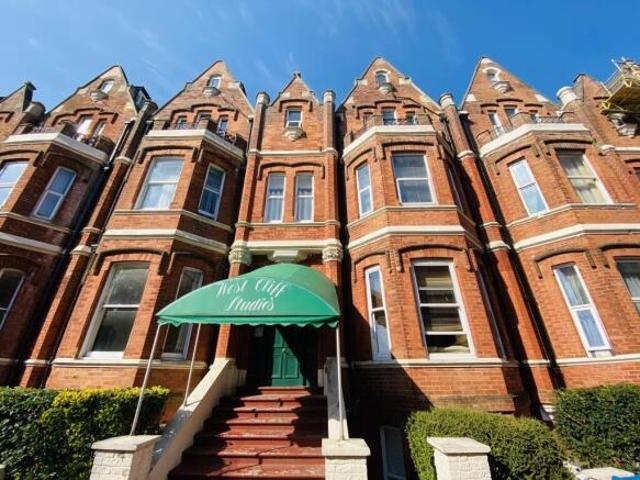 Flat for rent in Bournemouth