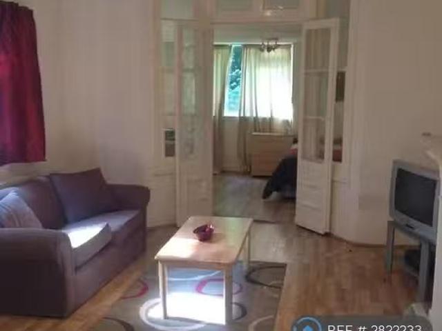 House for rent in London Borough of Newham, Greater London