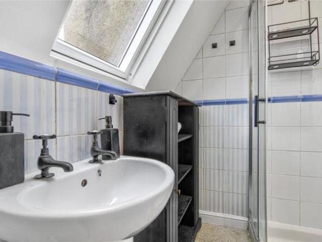 Flat for rent in Cat Hill
