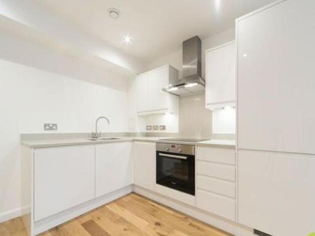 House for rent in Surrey