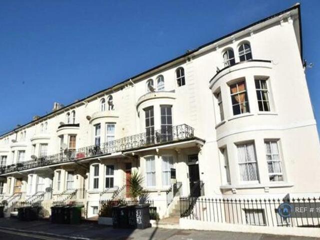 House for rent in Roselands, Eastbourne