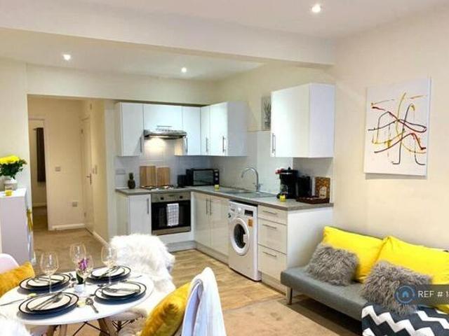 House for rent in Roselands, Eastbourne