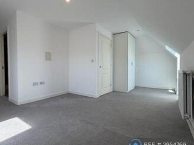 Flat for rent in Cat Hill