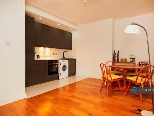 House for rent in London Borough of Bromley, Greater London