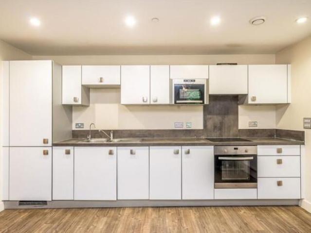 Flat for rent in Greater London