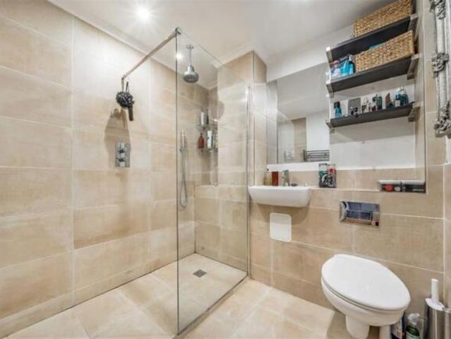 Flat for rent in Fitzrovia, Greater London