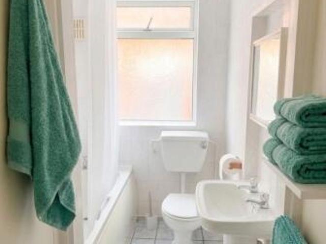 Flat for rent in Cat Hill