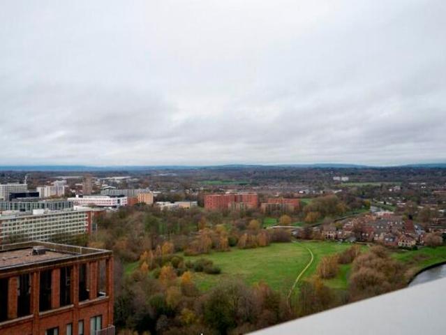 Flat for rent in Georgia, Greater Manchester