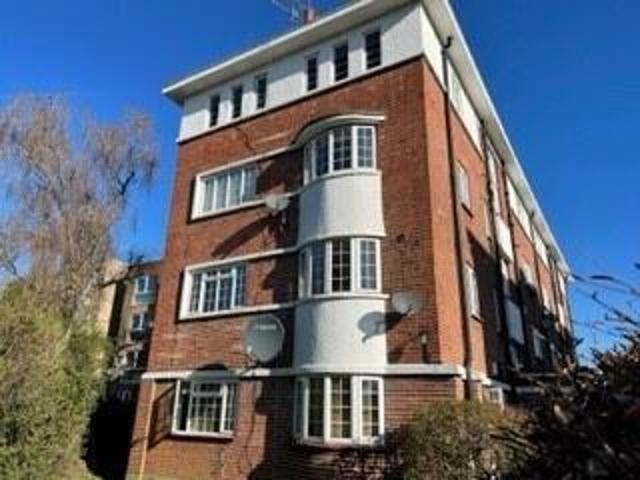Flat for rent in Cat Hill