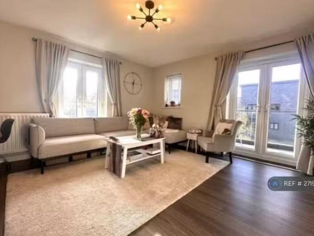 House for rent in Navestock Side, Essex