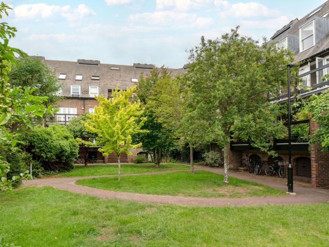 Apartment for rent in St Ebbes, The Slade