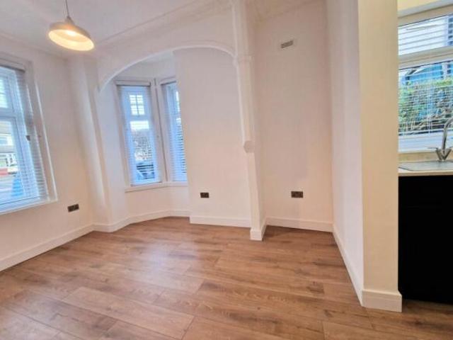 Flat for rent in Cotteridge, West Midlands