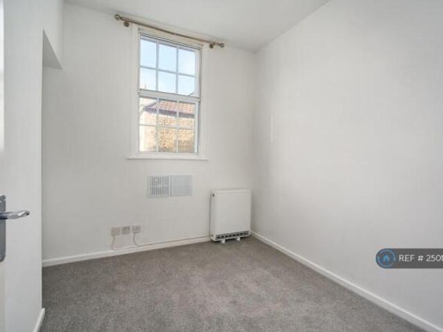 Flat for rent in Bath, West of England