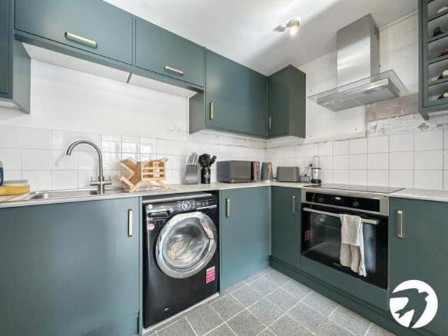 Flat for rent in Cat Hill