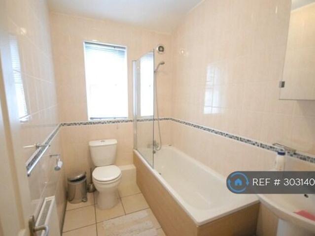 Flat for rent in Cat Hill