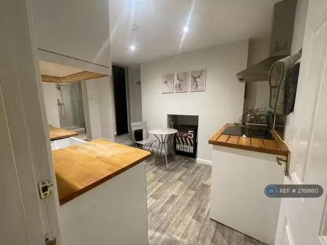 House for rent in St Leonards, Watergate