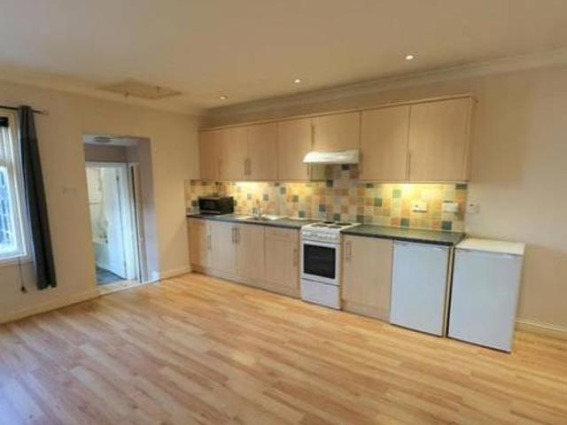 House for rent in Surrey