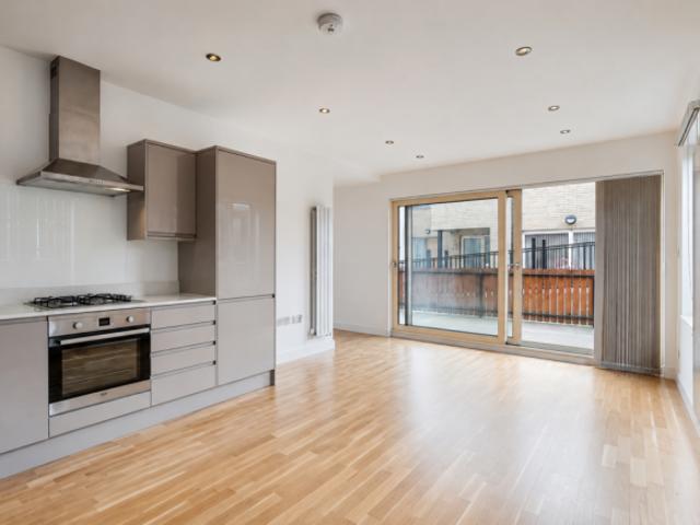 Flat for rent in Cat Hill