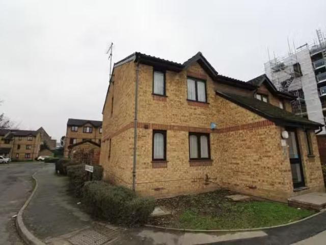 House for rent in Ponders End, Greater London