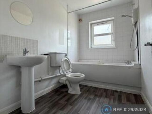Flat for rent in Cat Hill