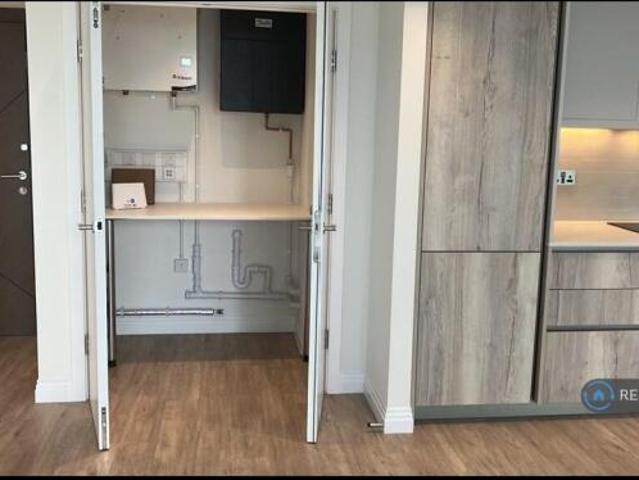 Flat for rent in Cat Hill