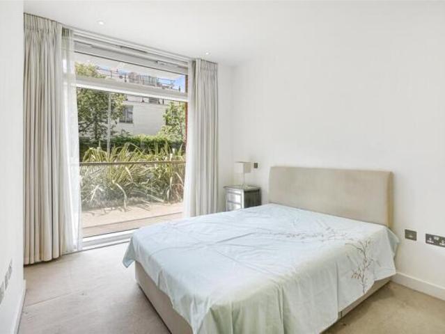 Flat for rent in Cat Hill